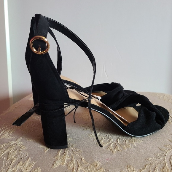 H&M Black Heels - Picture 8 of 12
